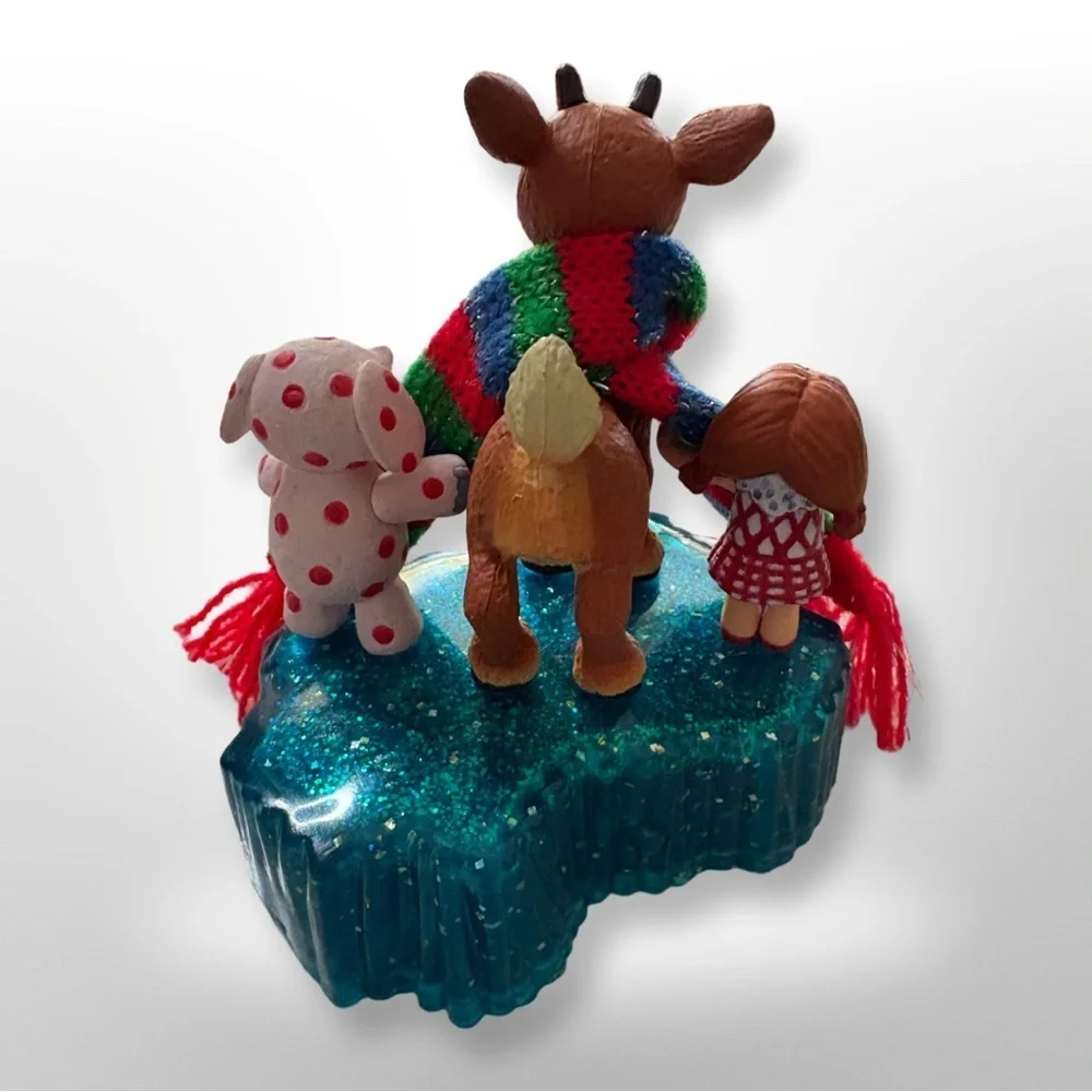 Carlton Cards Rudolph Red-Nosed Reindeer 